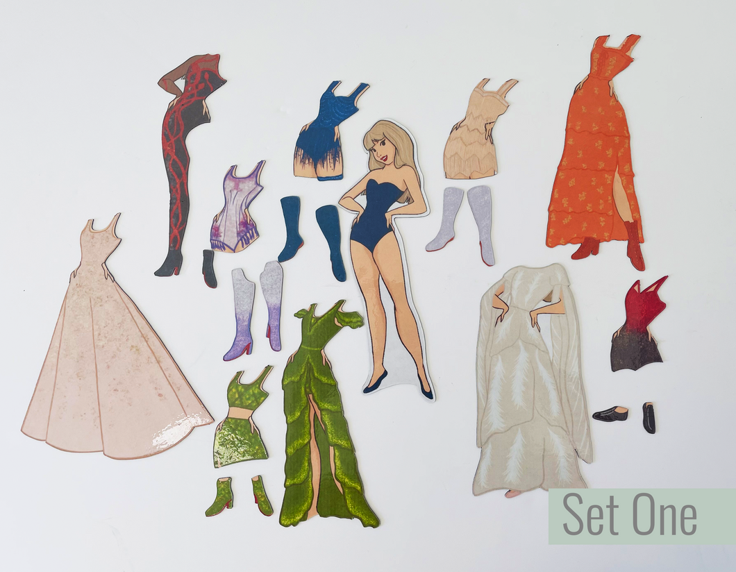 Magnetic paper top doll sets