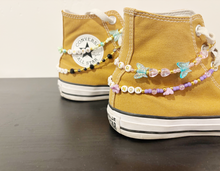 Load image into Gallery viewer, Swift Shoe Bracelets
