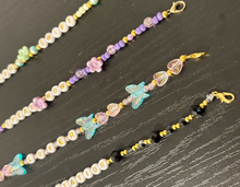 Load image into Gallery viewer, Swift Shoe Bracelets
